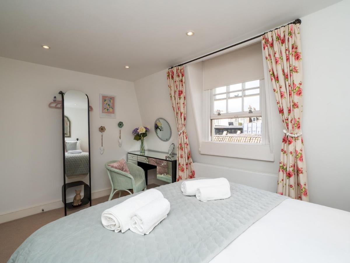 Appartement Pass The Keys 2 Bed Flat In The Heart Of Bath Extérieur photo